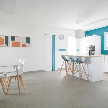 Appartement Le Carrelet De L'estuaire , Jolie Maison Entière à 9 Min De La Citadelle Saint-Seurin-de-Cursac