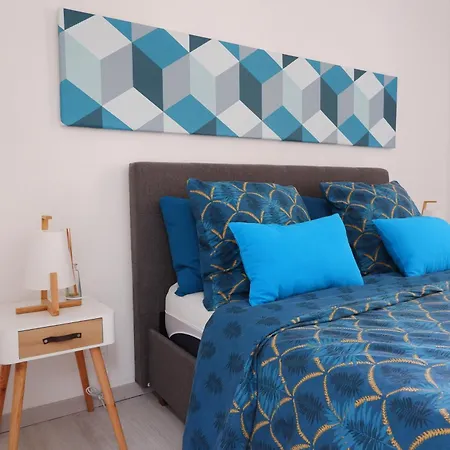 Le Carrelet De L'estuaire , Jolie Maison Entière à 9 Min De La Citadelle Saint-Seurin-de-Cursac